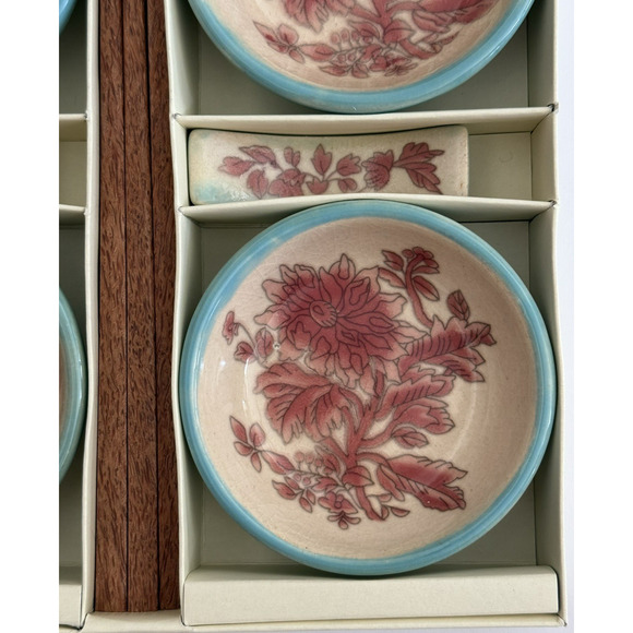 NIB Pier 1 FIONA Set of 4 Chopsticks, Pink Floral Ceramic Rests & Dipping Bowls - Picture 4 of 10